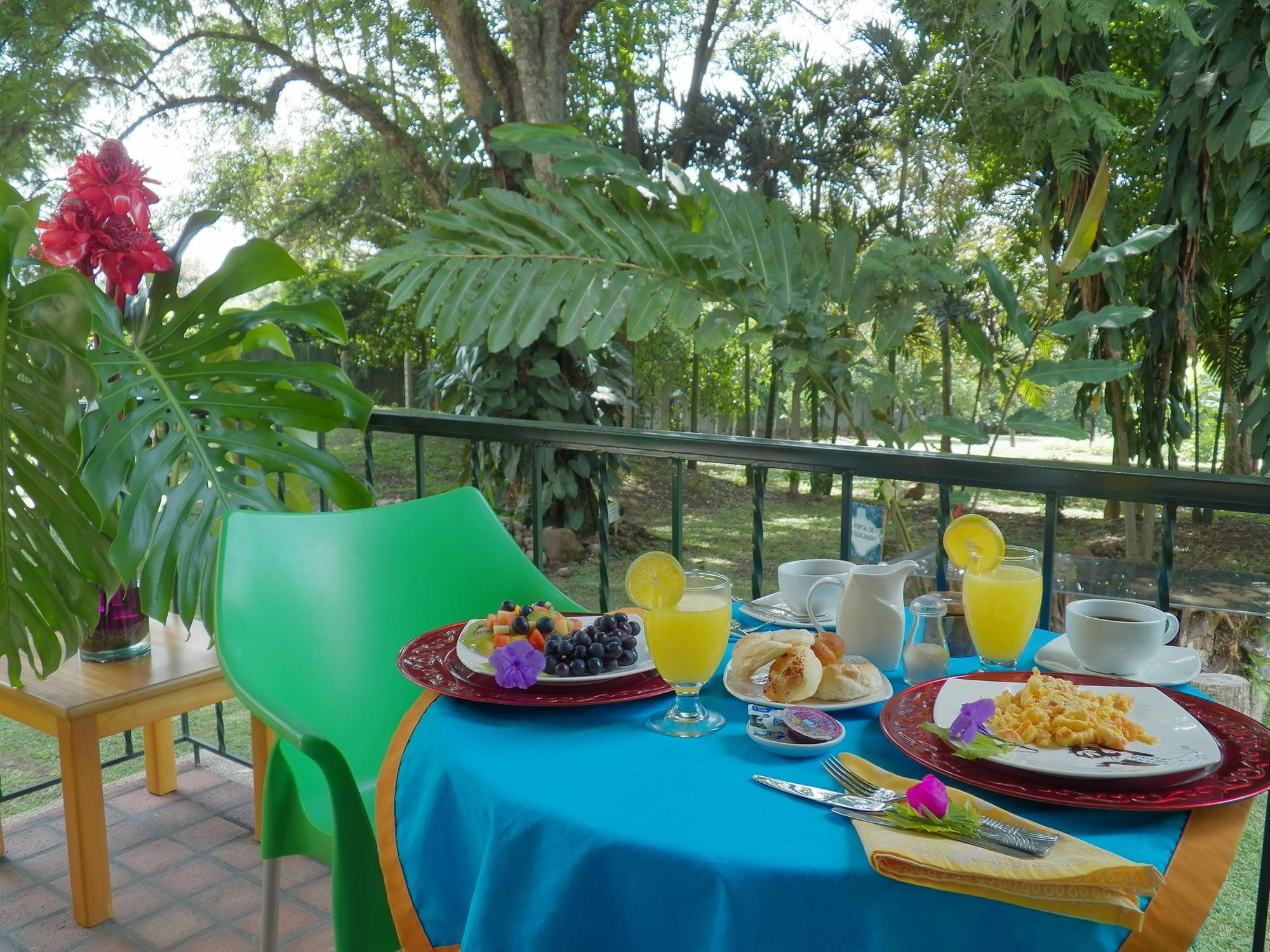 Campestre Santa Monica Pance 4*