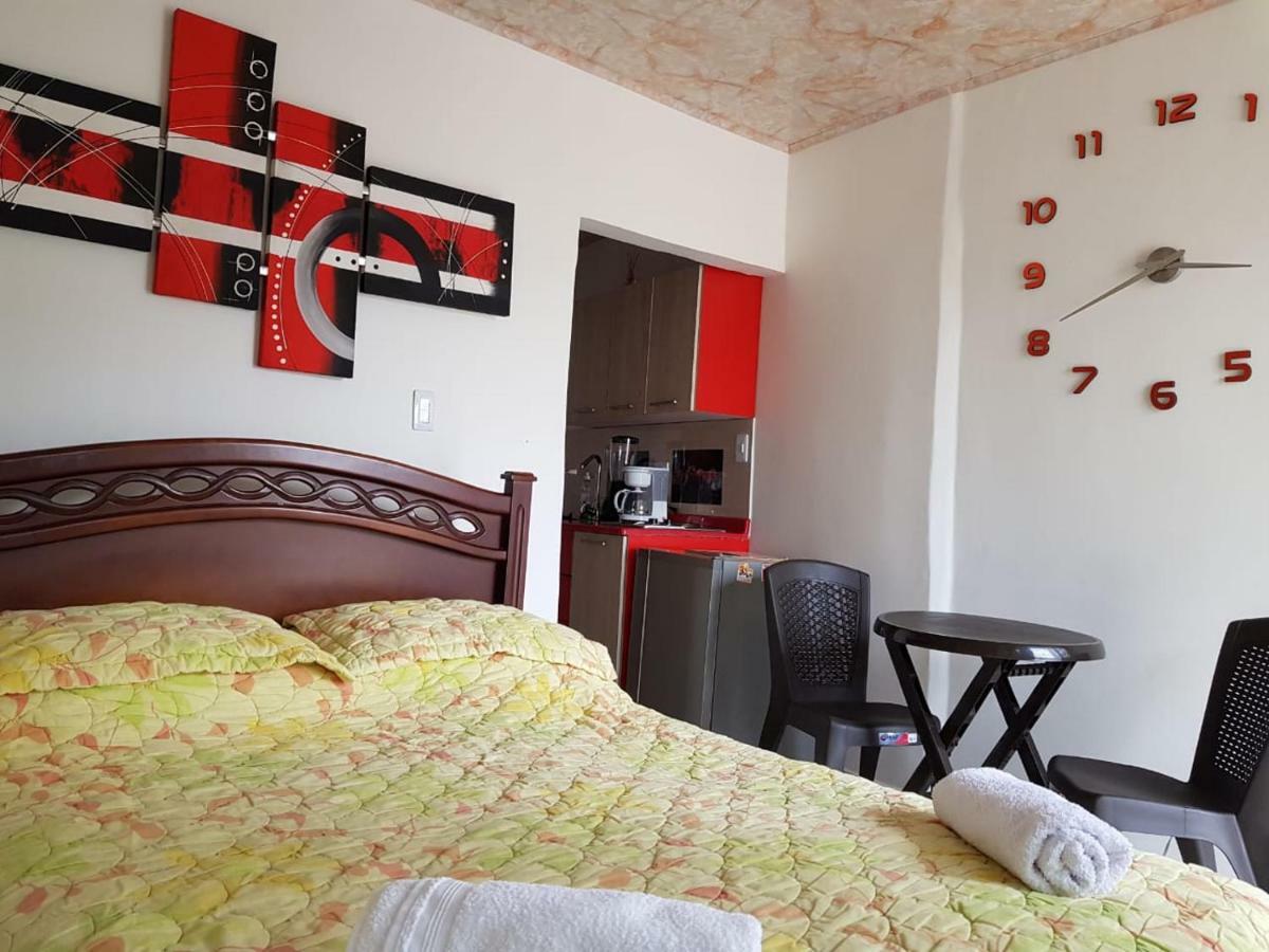 Apartaestudio El Ideal.