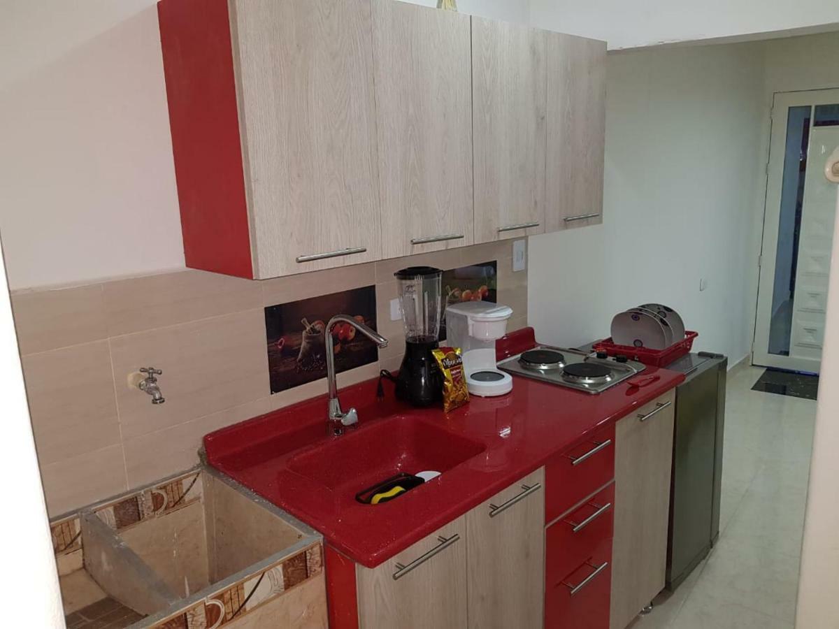 Apartaestudio El Ideal. Apartamento Cali
