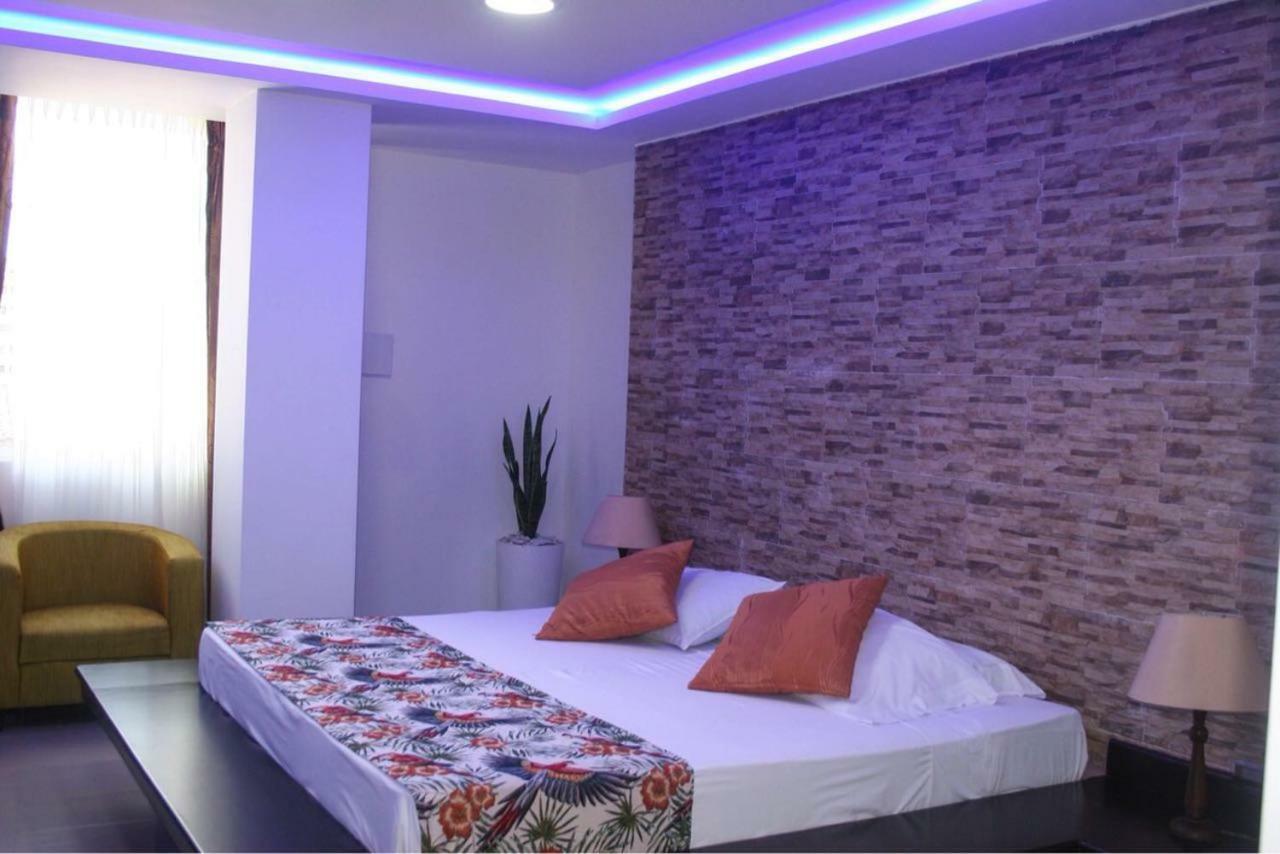 Six Avenue Hotel