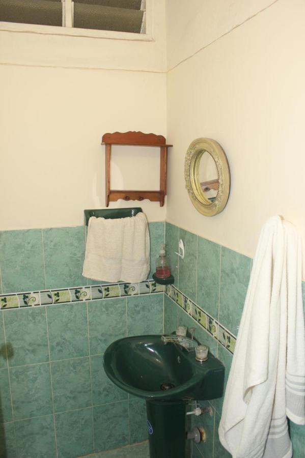Habitaciòn Cambulos 3 Habitación en casa particular Cali