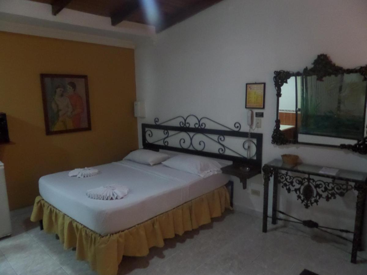 Hotel Aparta Plaza Real Norte 2*