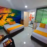 Aparta Hotel Jardines del Caney