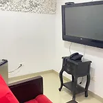 Aparta Hotel Jardines del Caney