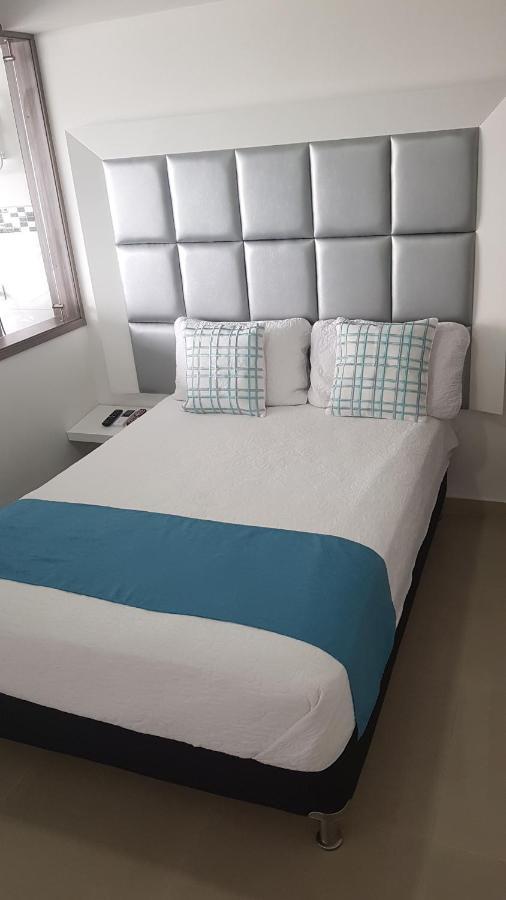 Alejandria Real Ar Apartahotel Cali