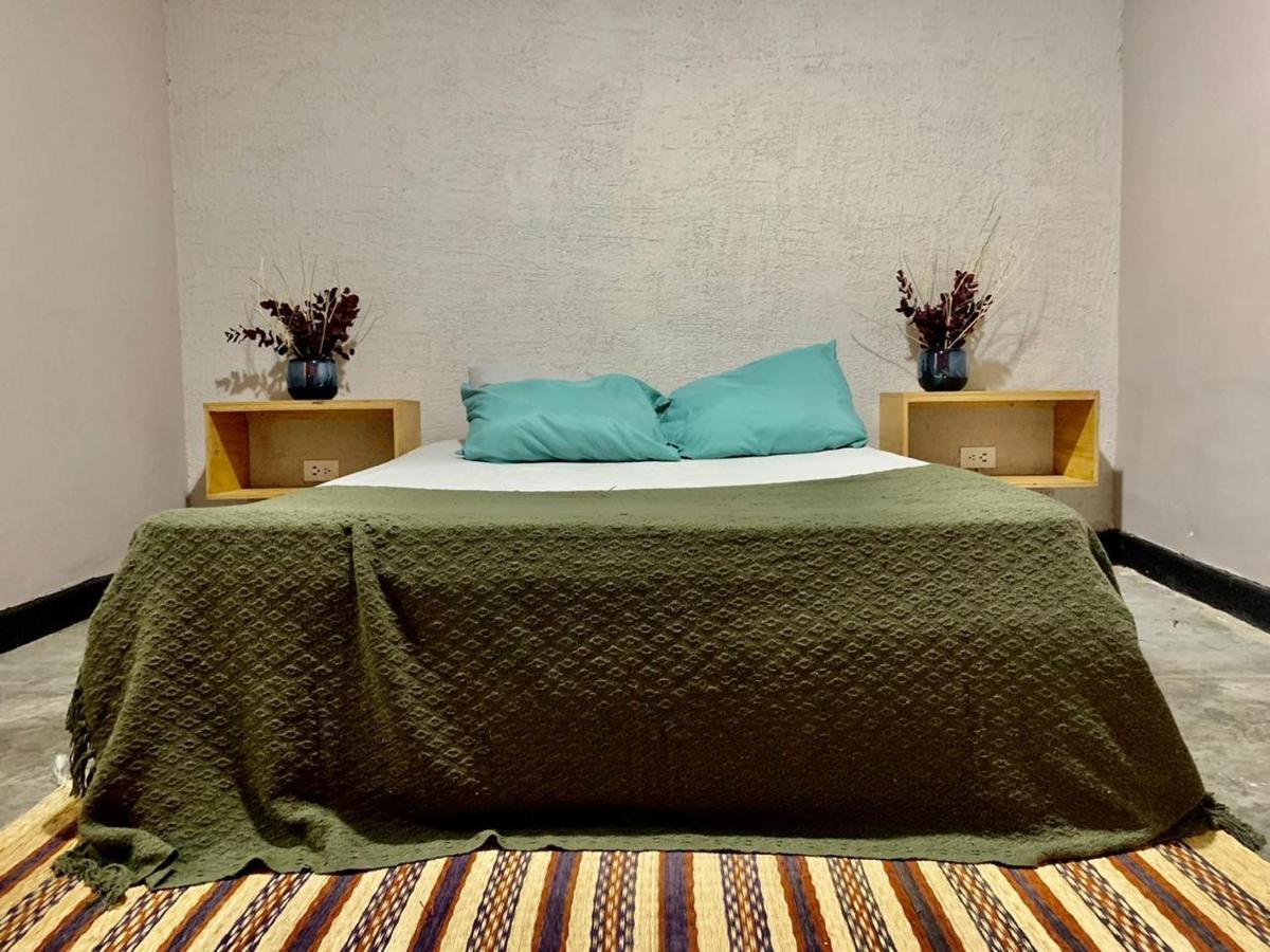 Hostal La Sucursal *