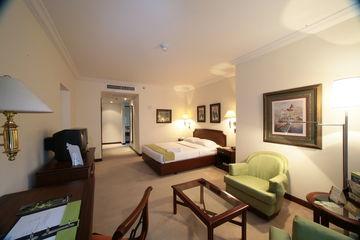 Hotel Nh Royal Cali
