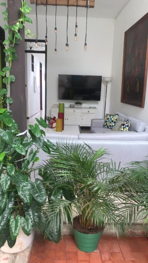 Casa Blanca San Antonio Boutique *