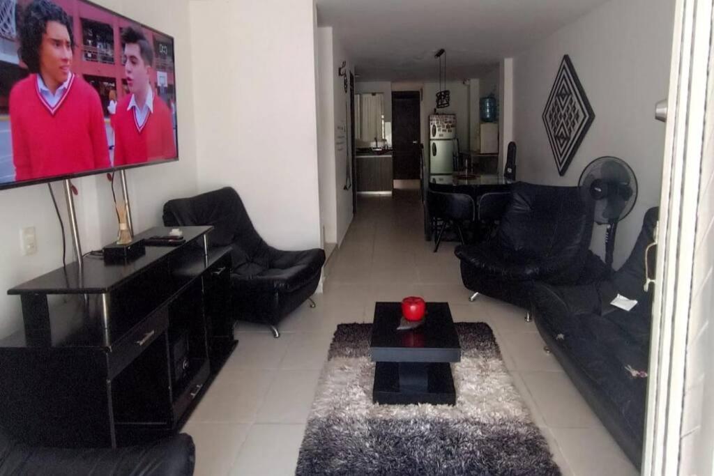 Casa Al Sur De Cali. Grupos/familias/deportistas! Сasa de vacaciones