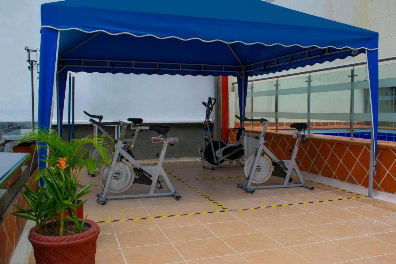 Ayenda Plaza Versalles