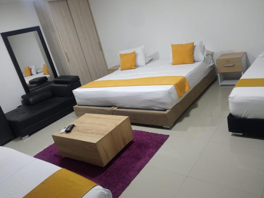 Gs Granada Suites Aparthotel Cali
