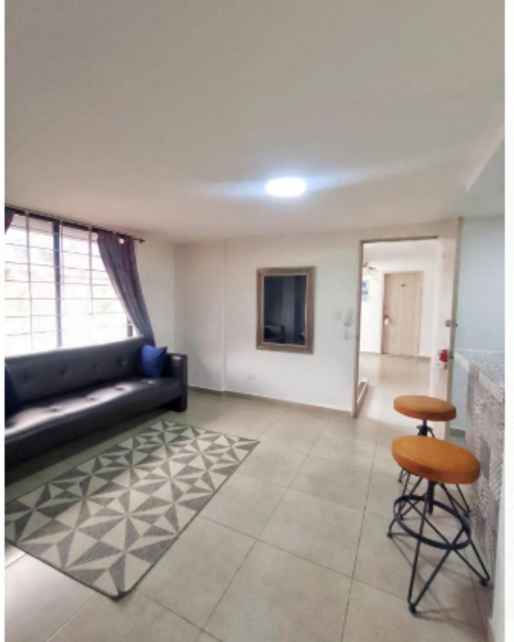 Apartamento Edificio 2009 Aptos Amoblados *