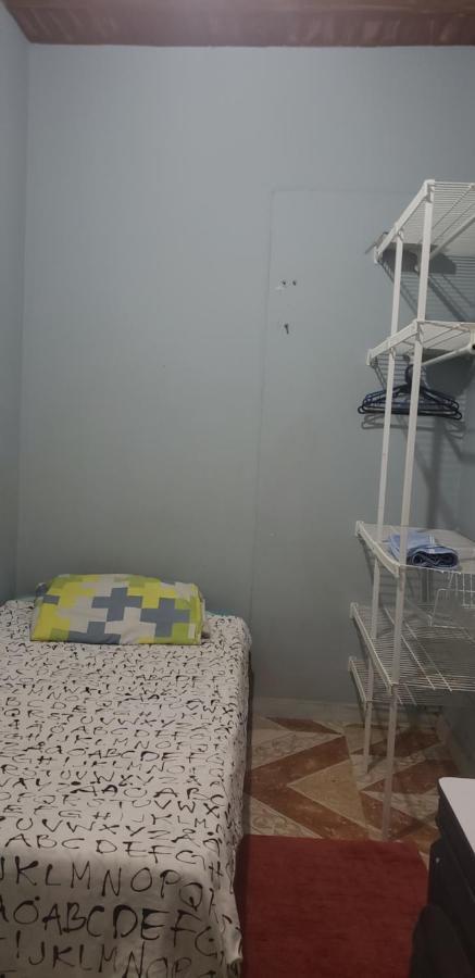 Aparta-estudios Alf Apartamento *
