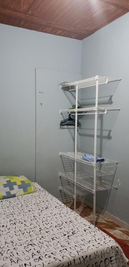 Aparta-estudios Alf Apartamento *