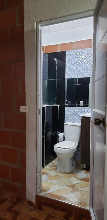 Aparta-estudios Alf Apartamento *