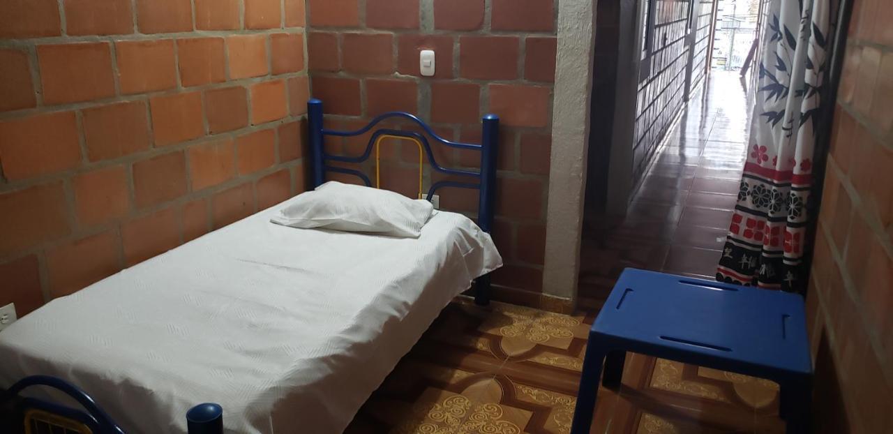 Aparta-estudios Alf Apartamento Cali