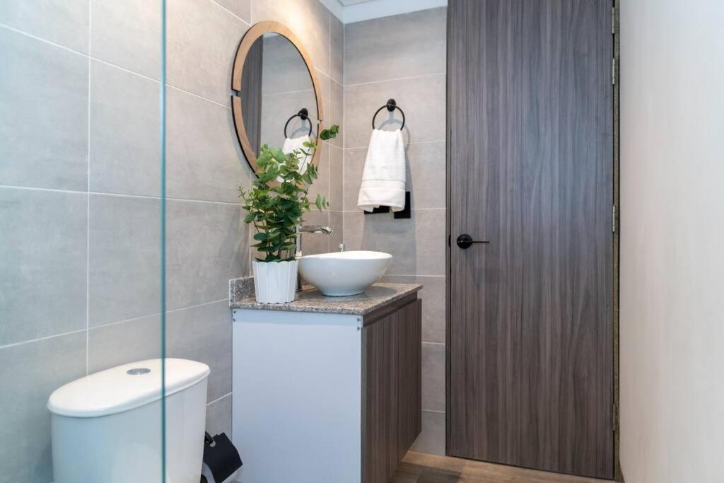 Apartamento Hermoso Loft En La Flora 205 *