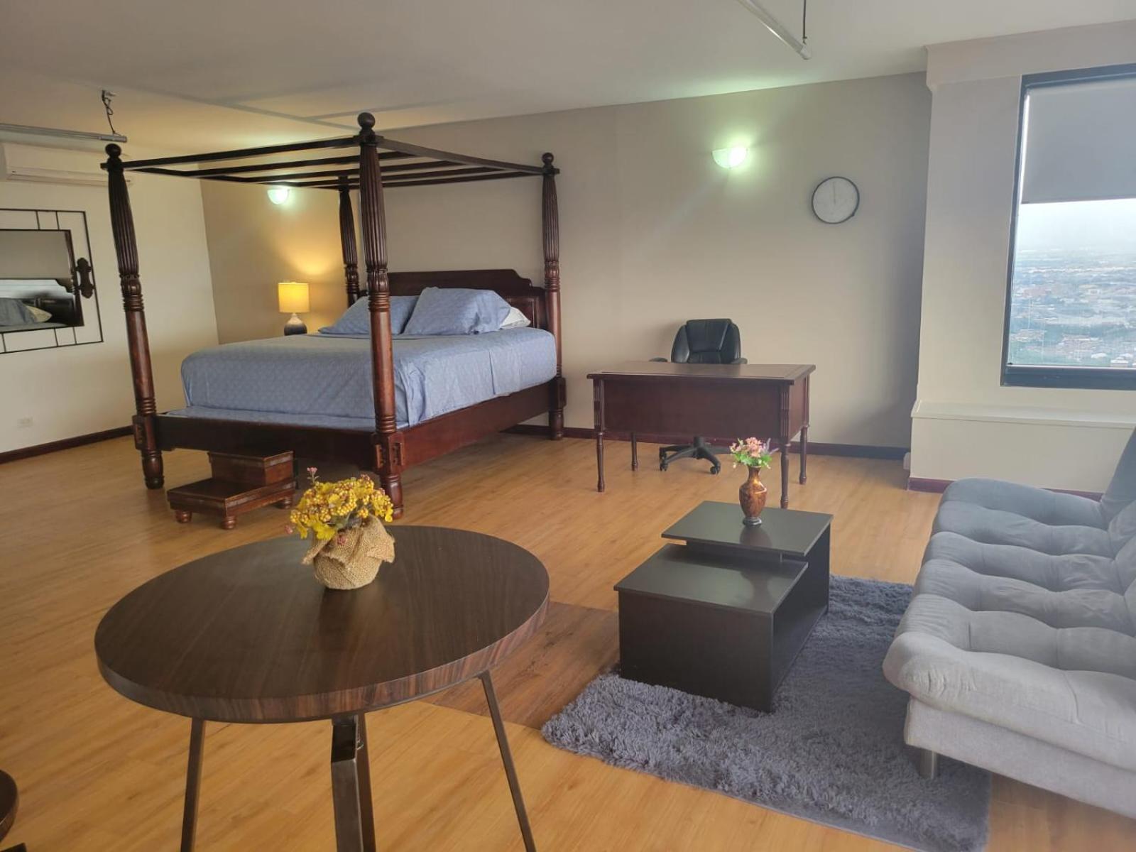 Torre De - Pisos 7, 10, 28, 30 Apartamento *