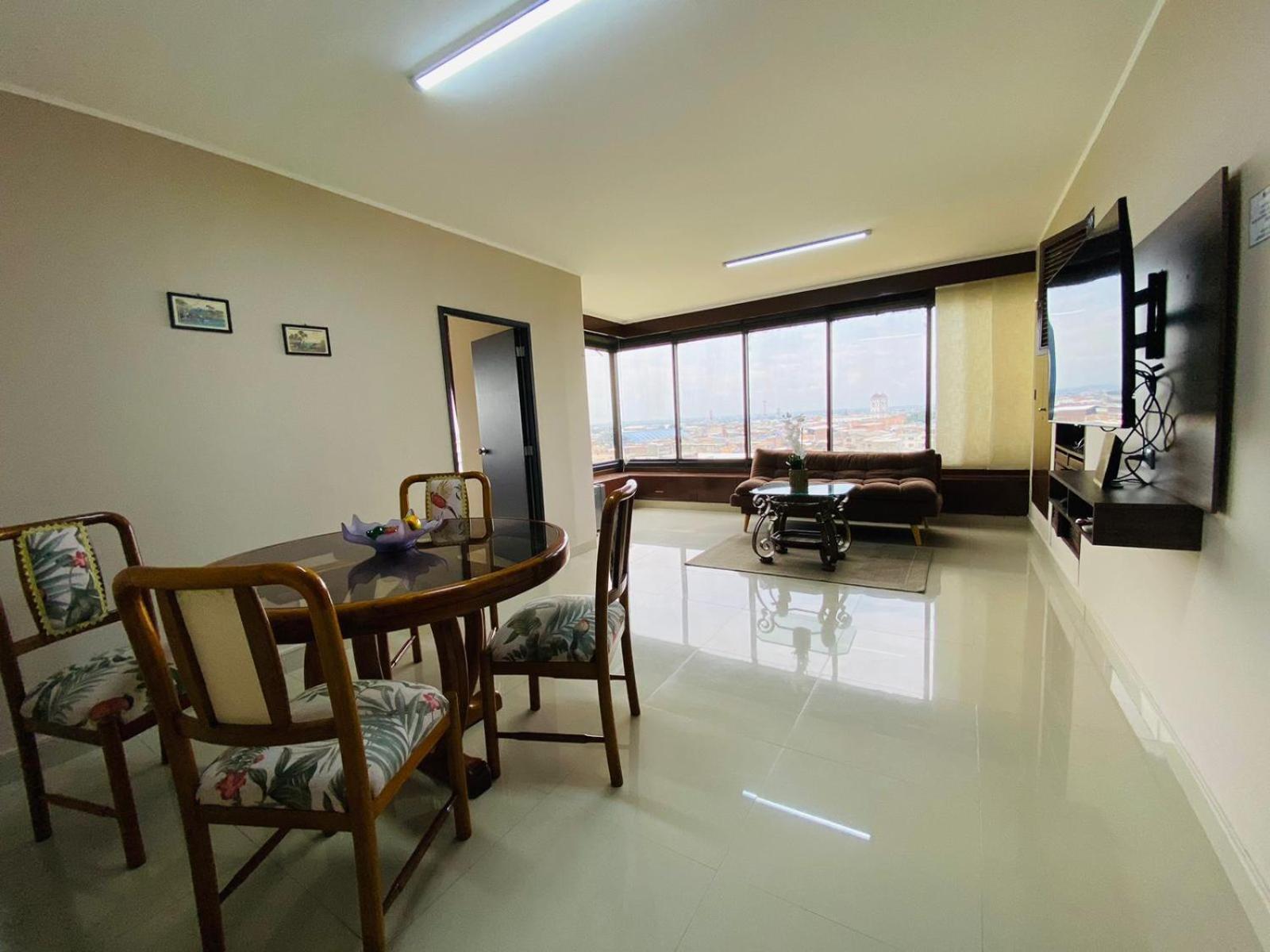 Apartamento Torre De - Pisos 7, 10, 28, 30