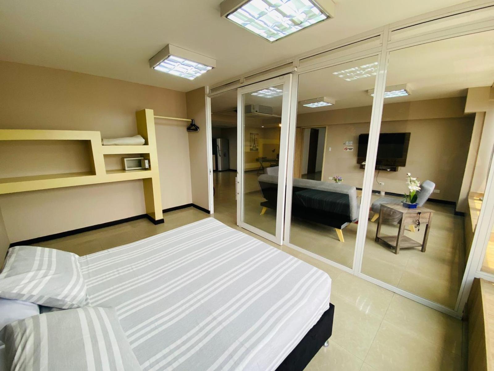 Torre De - Pisos 7, 10, 28, 30 Apartamento