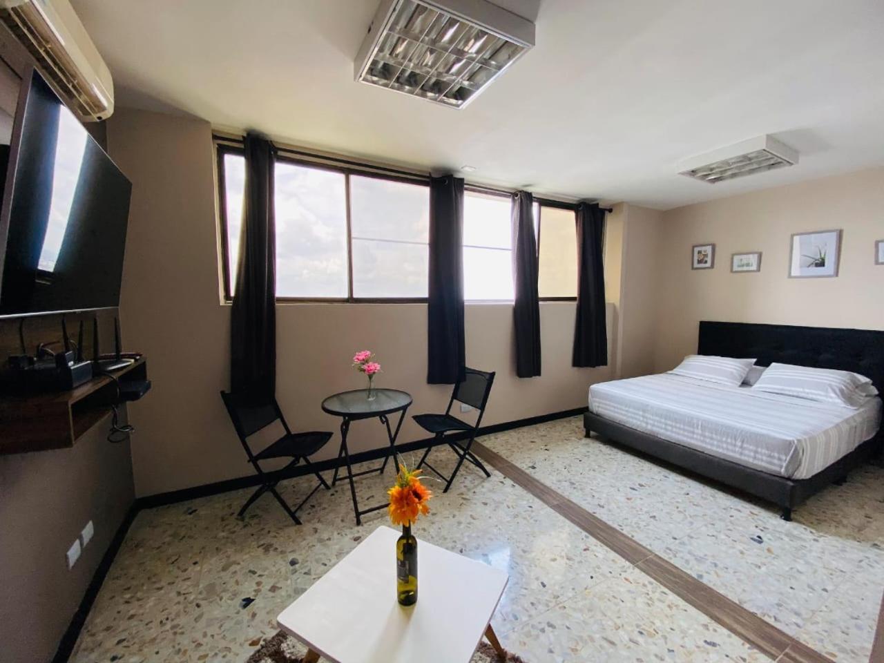 Apartamento Torre De - Pisos 7, 10, 28, 30