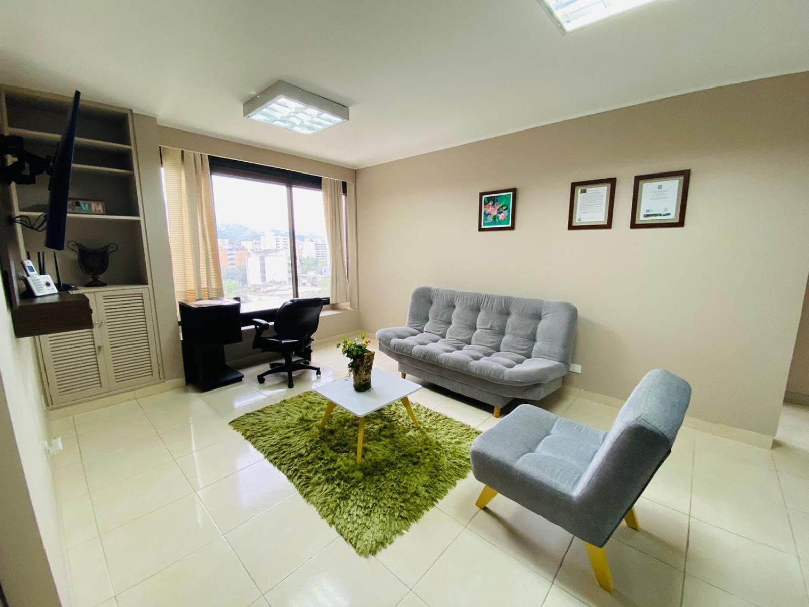 Torre De - Pisos 7, 10, 28, 30 Apartamento