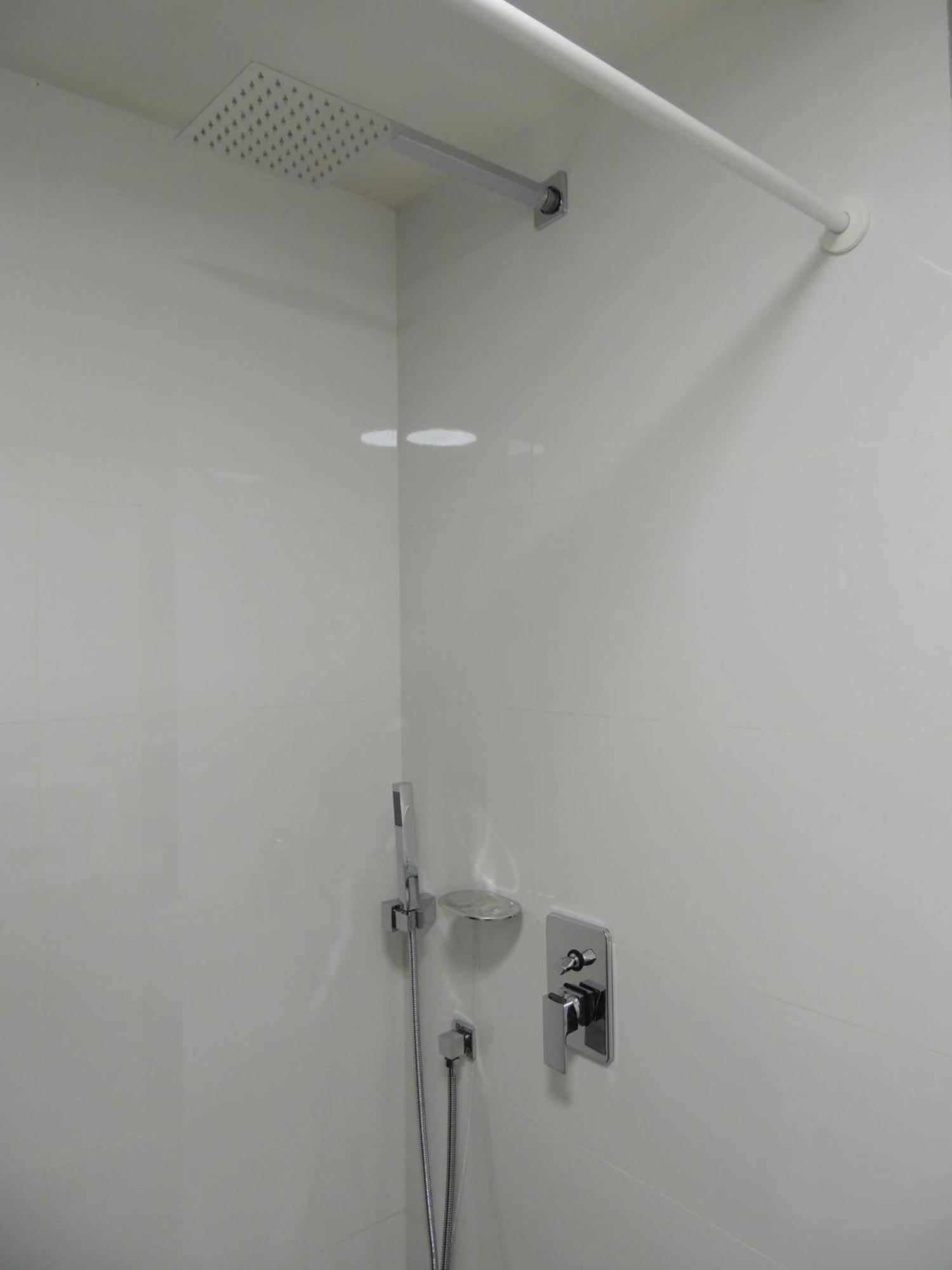 Meraki Host Hotel 4*