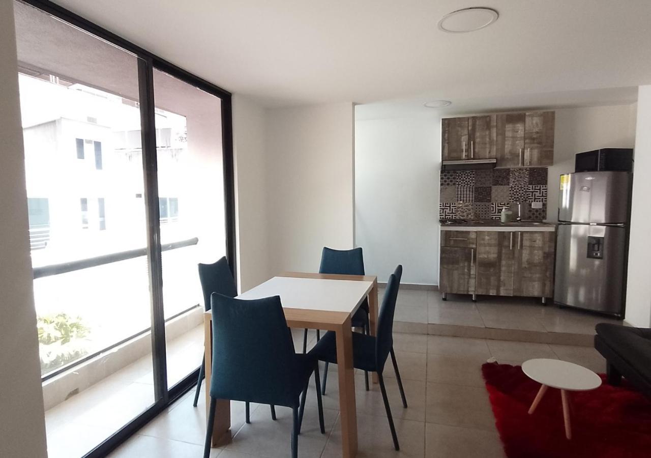 Apartamento Edificio 2009 Aptos Amoblados *