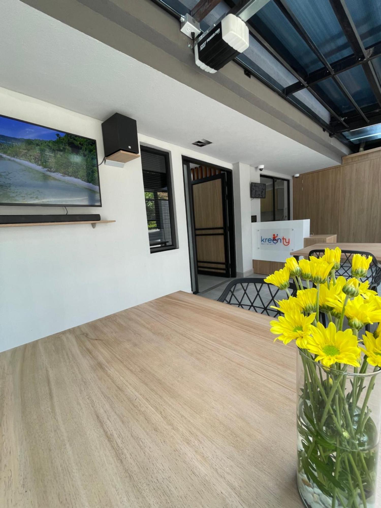 Casa Kreenty 4*