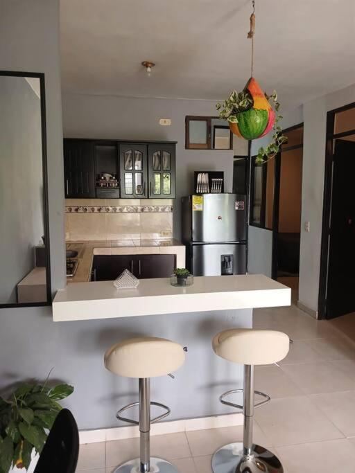 Apartamento Apto 3 Alcobas, Segundo Piso Norte De *