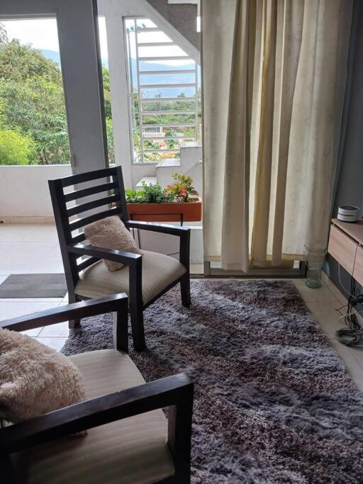 Apartamento Apto 3 Alcobas, Segundo Piso Norte De
