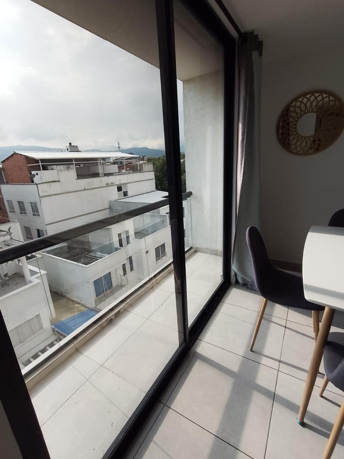 Apartamento Edificio 2009 Aptos Amoblados Cali