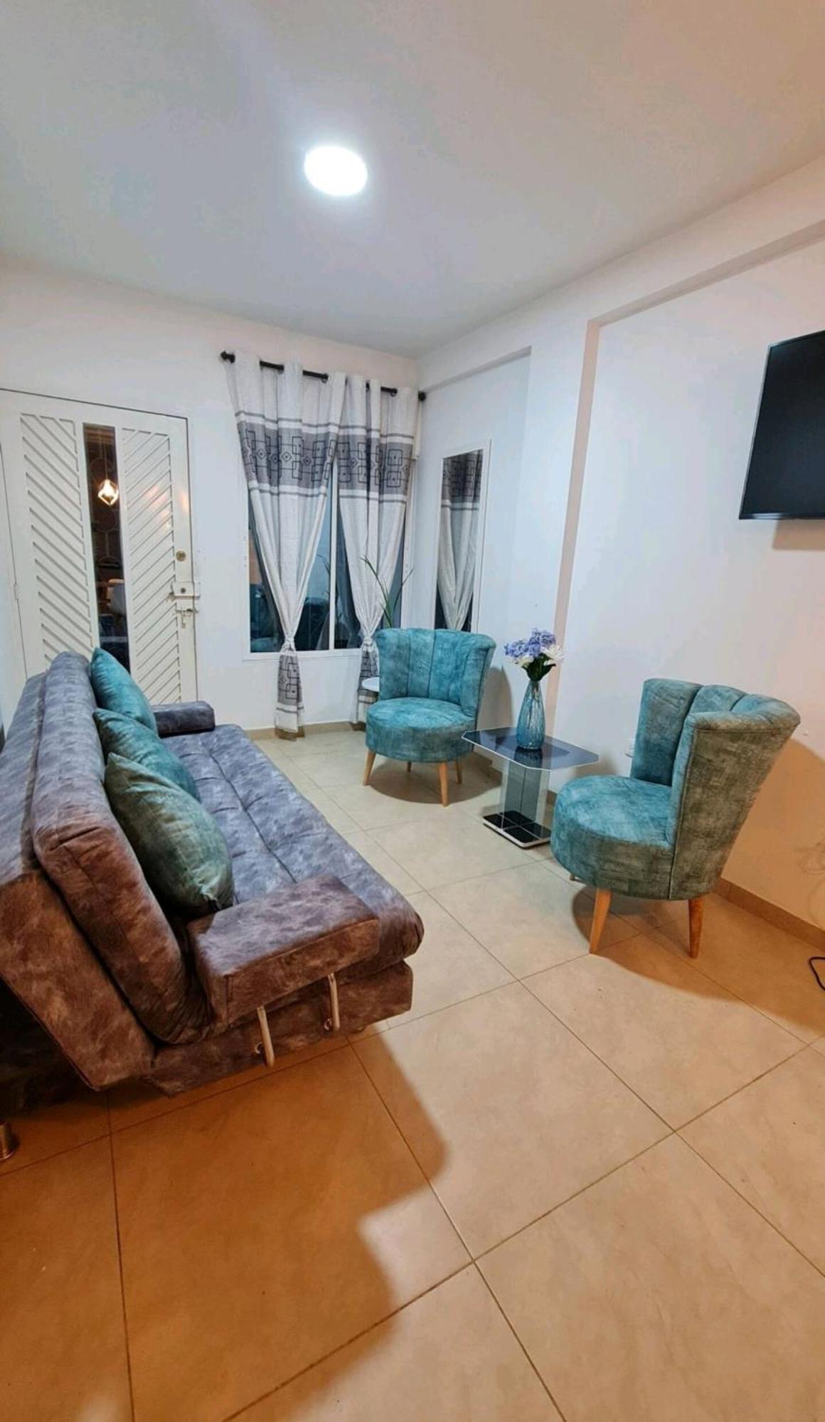 La Flora Apartment
