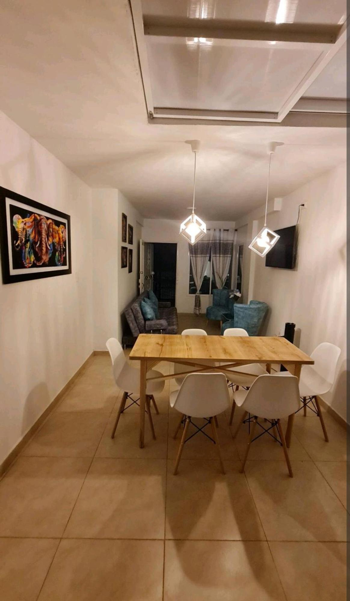La Flora Apartment *