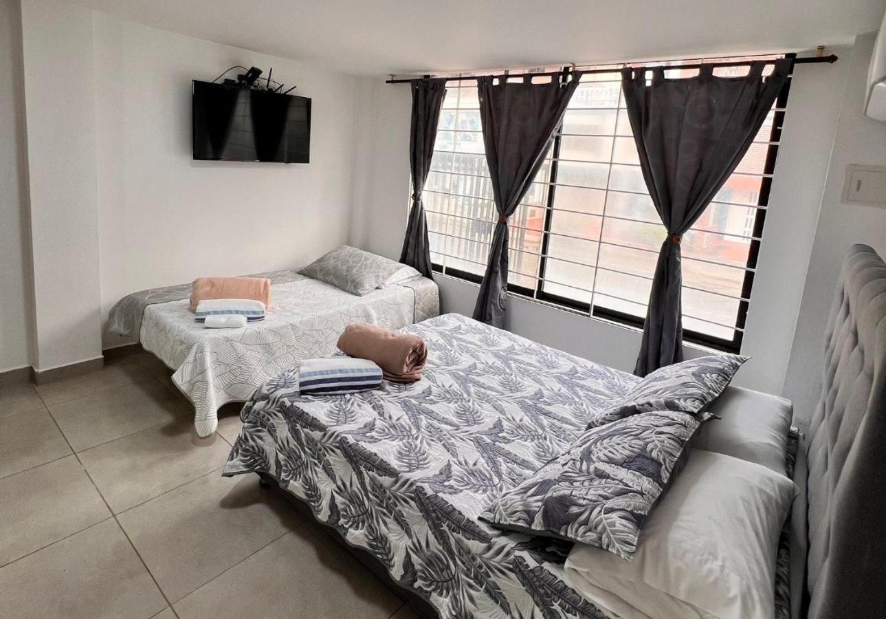 Apartamento Edificio 2009 Aptos Amoblados *