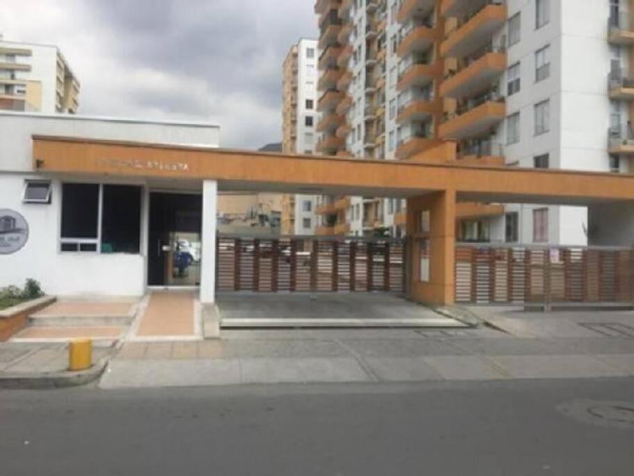 214 Three Bedroom Exclusive Area Apartamento *