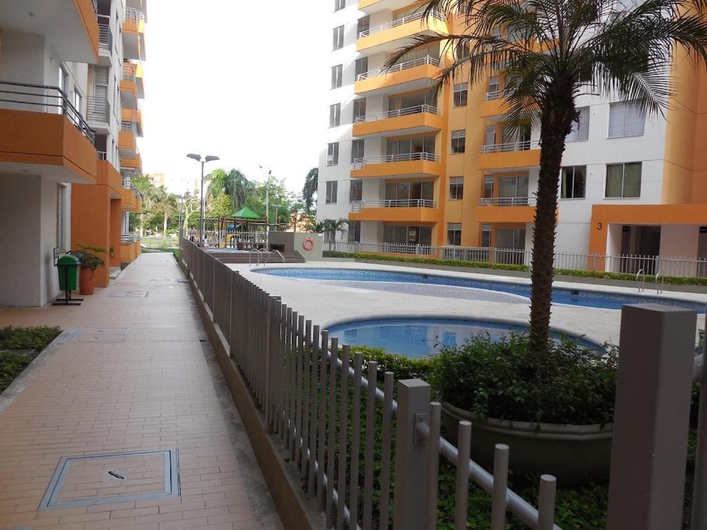 214 Three Bedroom Exclusive Area Apartamento