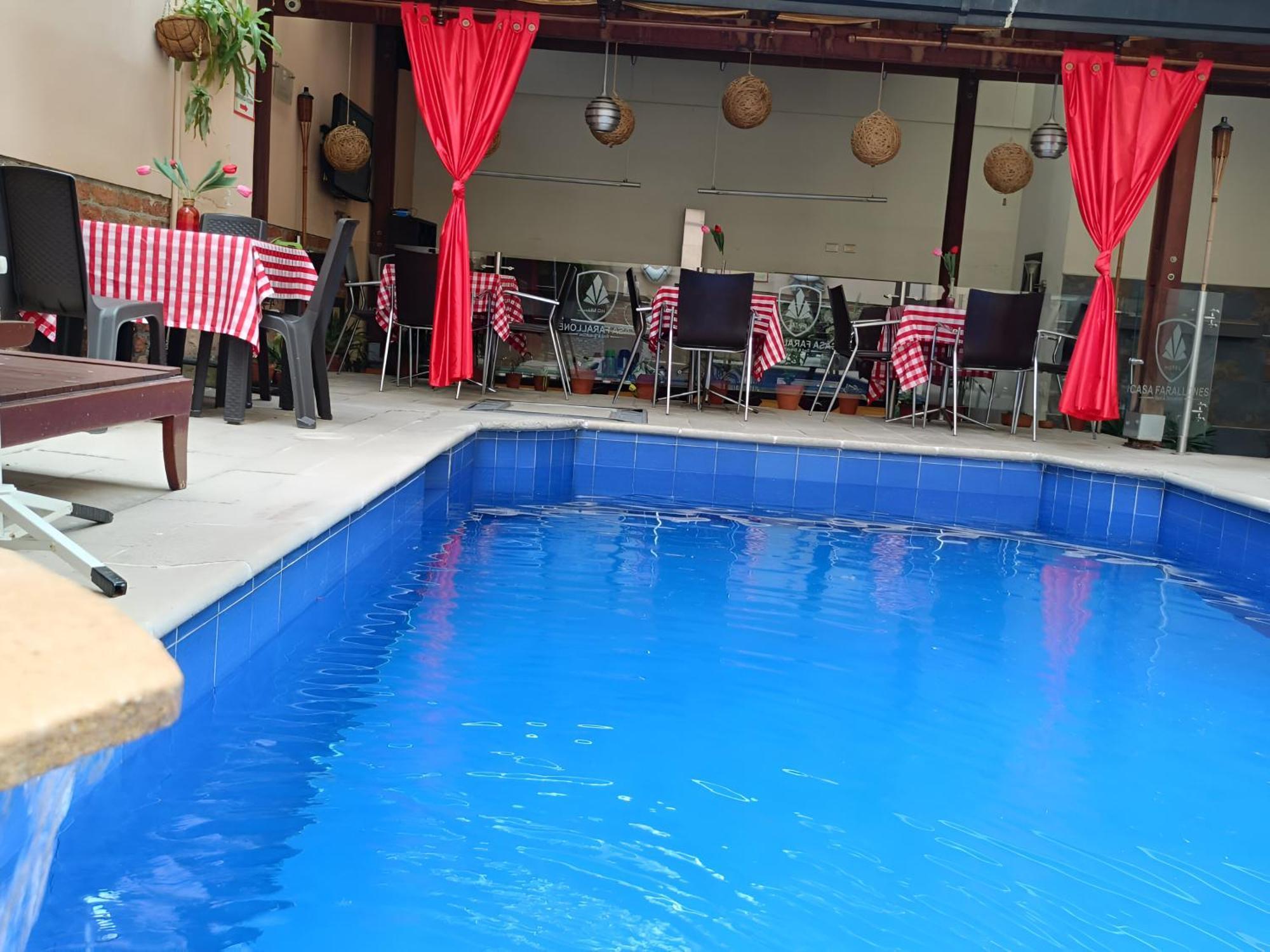 Hotel Hbcf Boutique Casa Farallones De Santiago De 3*