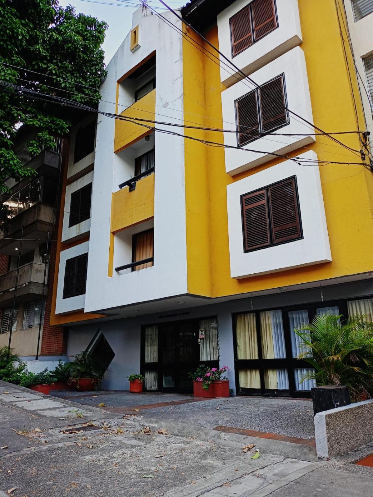 Edificio Neuchabel 3*