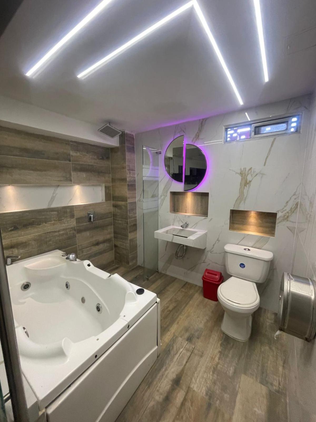 Love hotel Caramelo Cali