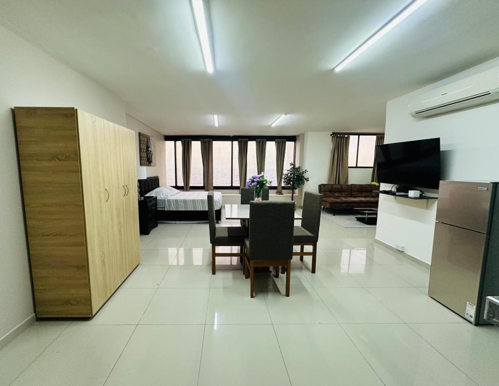 Apartamento Torre De - Pisos 7, 10, 28, 30