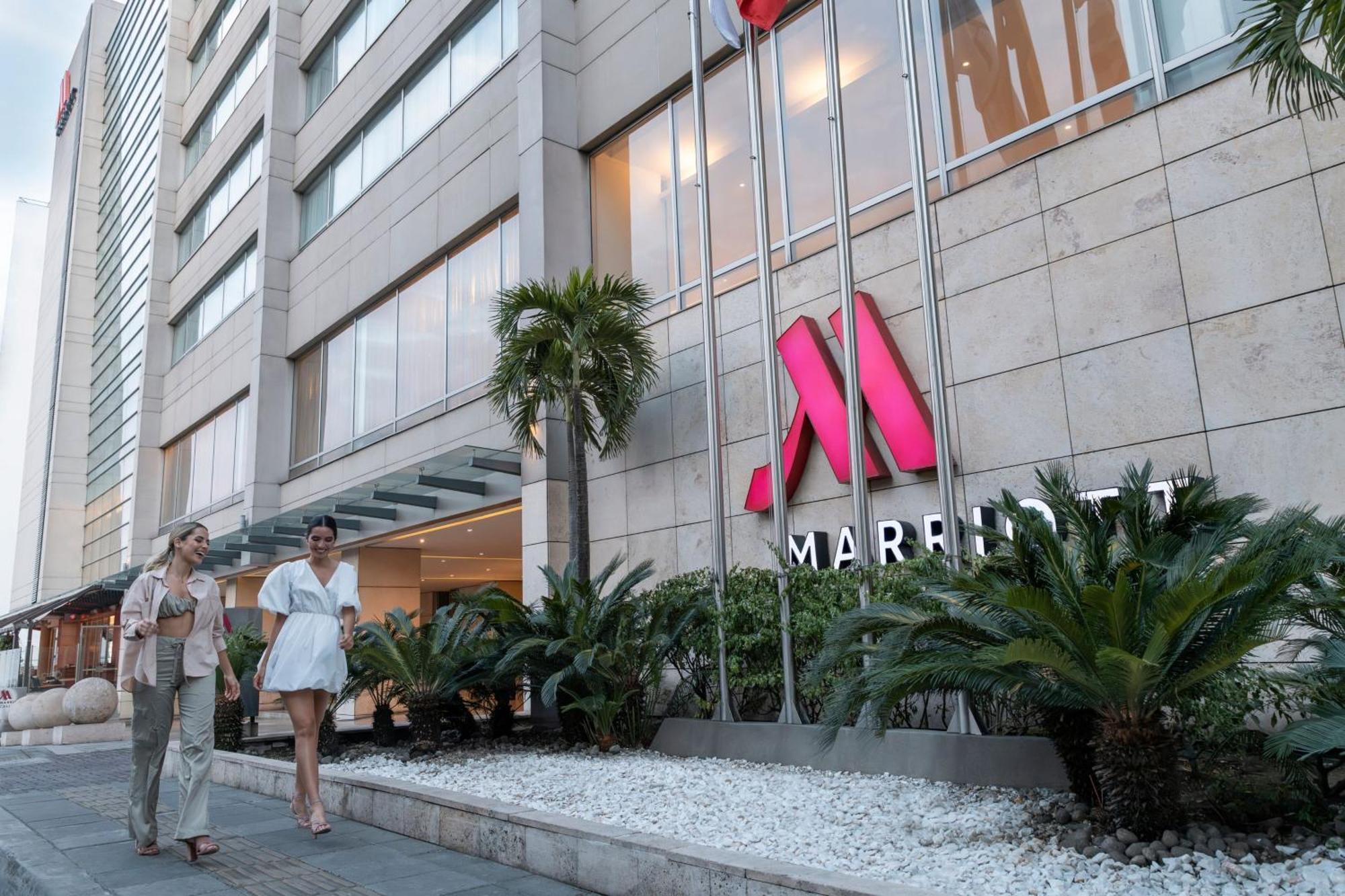 Marriott Hotel 5*