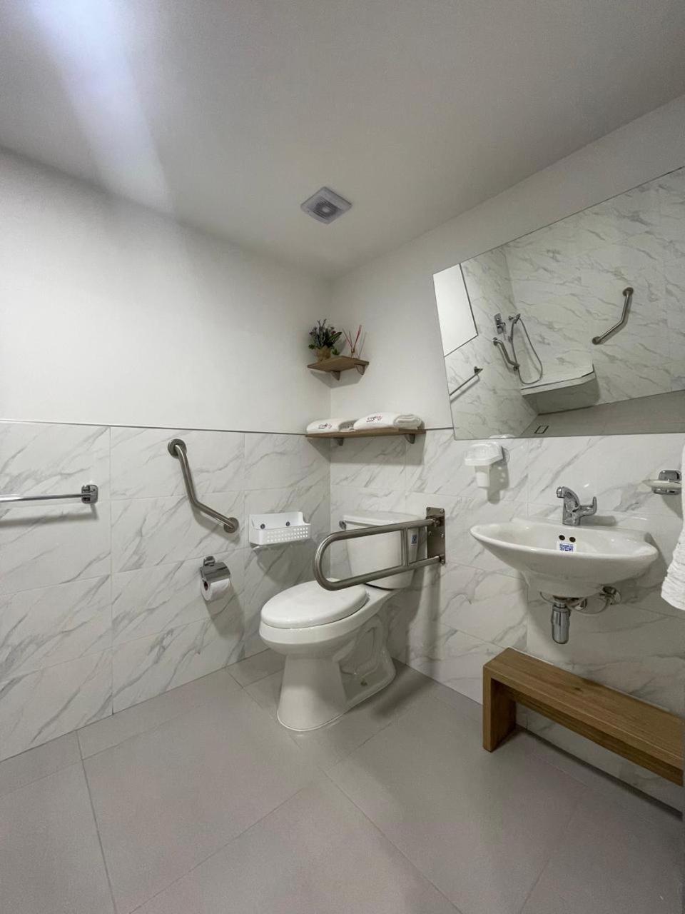 Hotel Casa Kreenty Cali