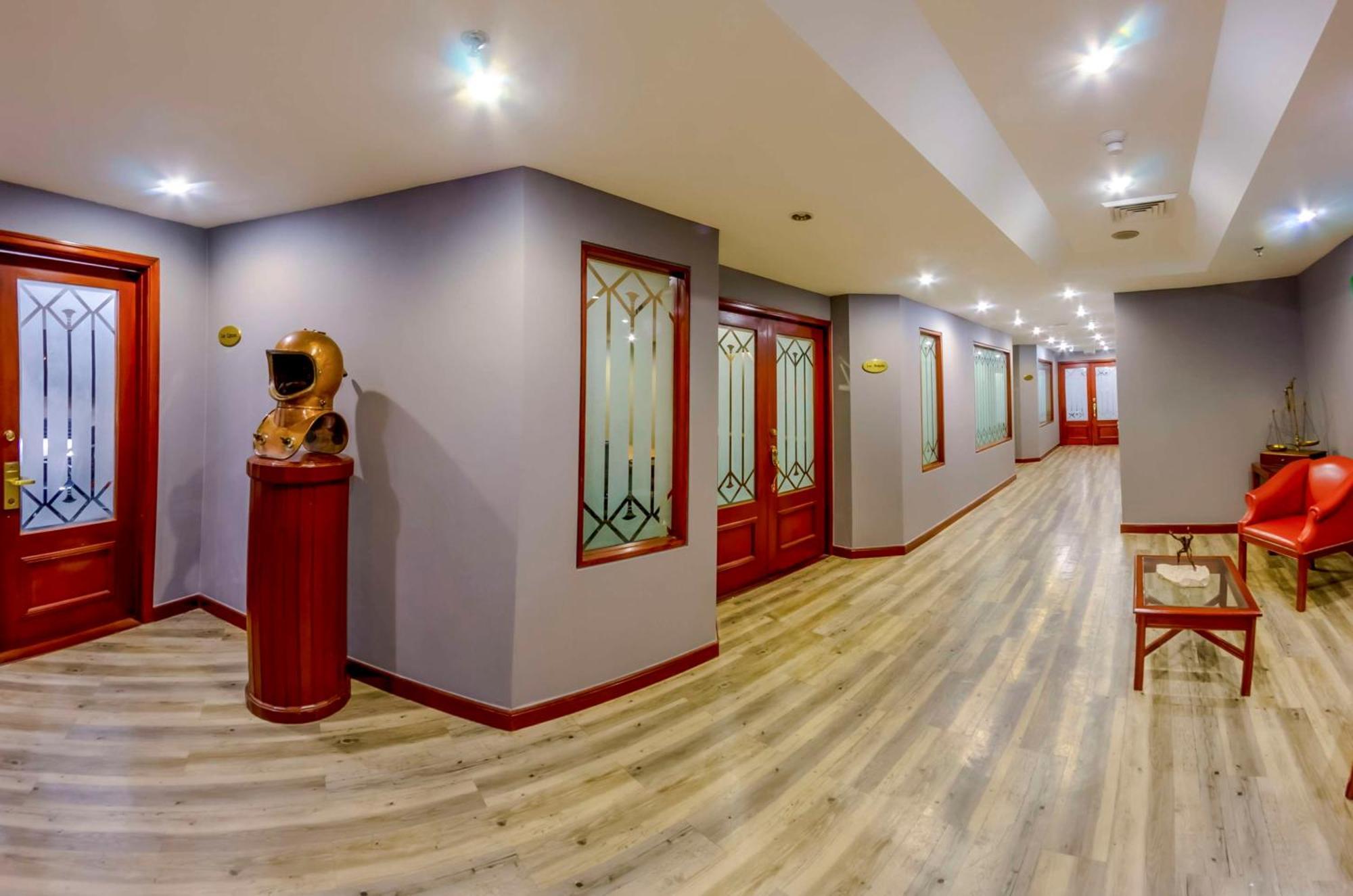 Nh Royal Hotel