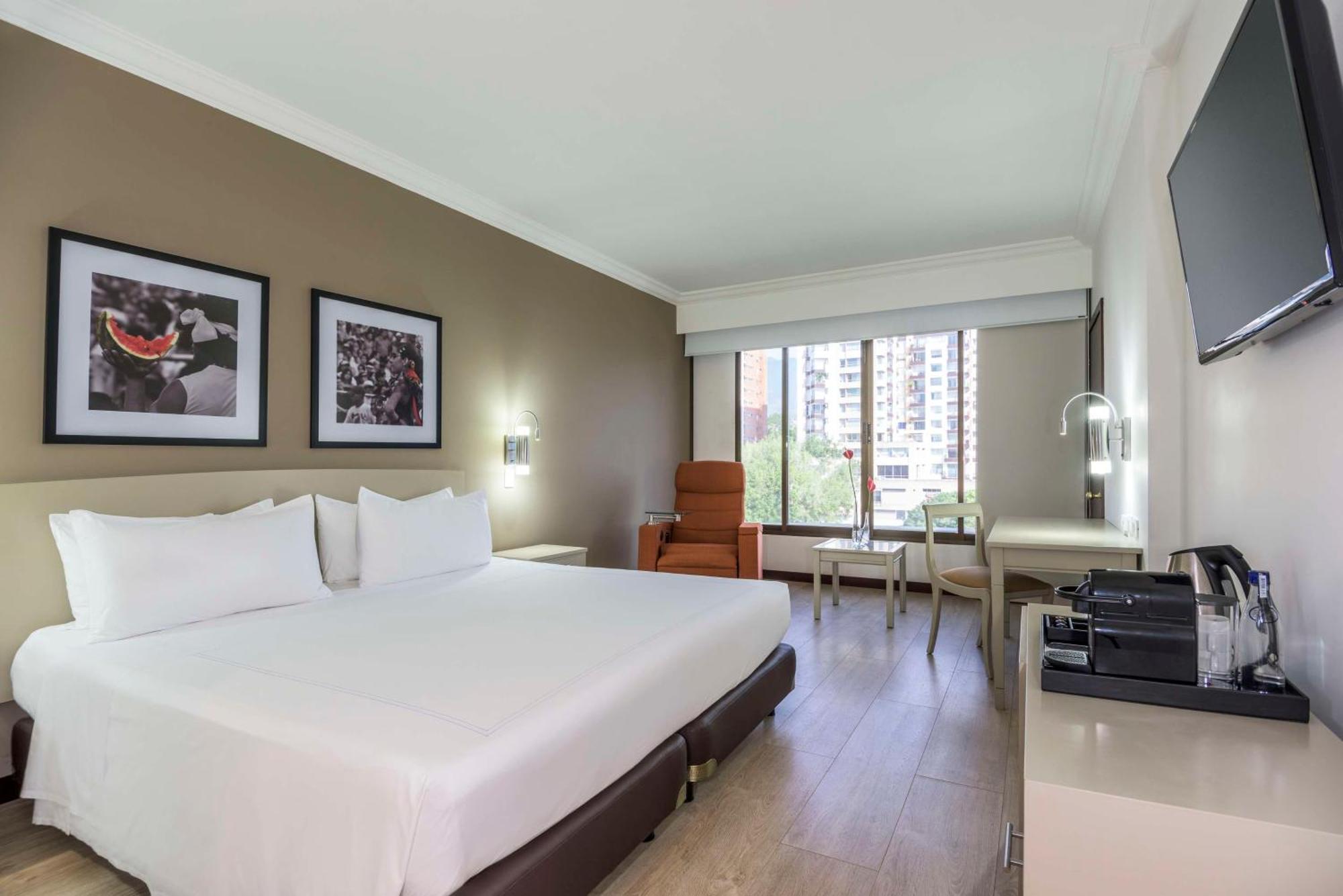 Hotel Nh Royal Cali