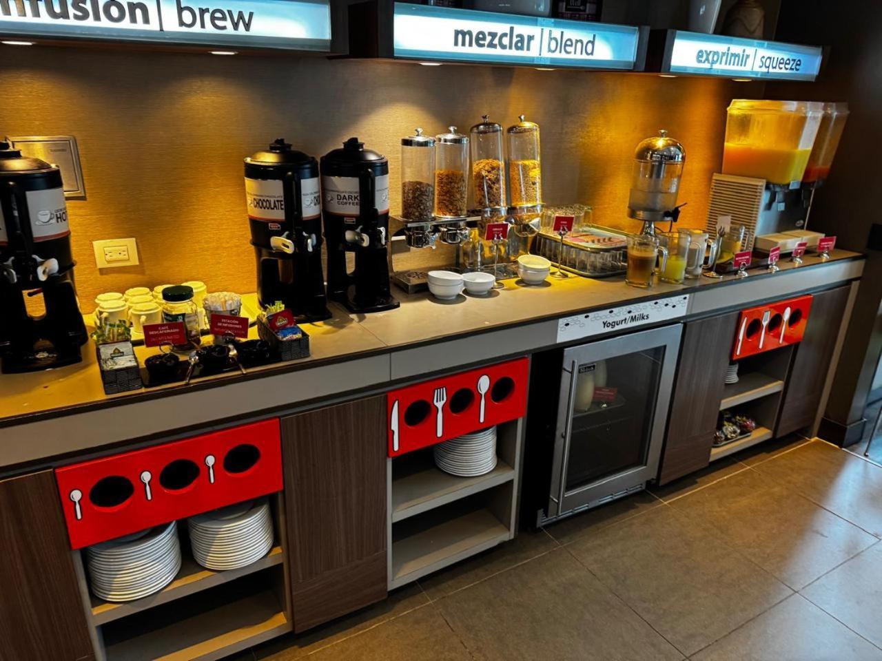 Hotel Hampton By Hilton 4*