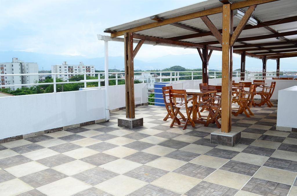 Aparta Jardines Del Caney 3*