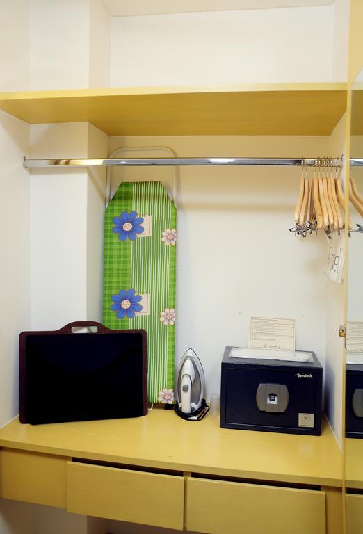Hotel Ofihotel Versalles 4*