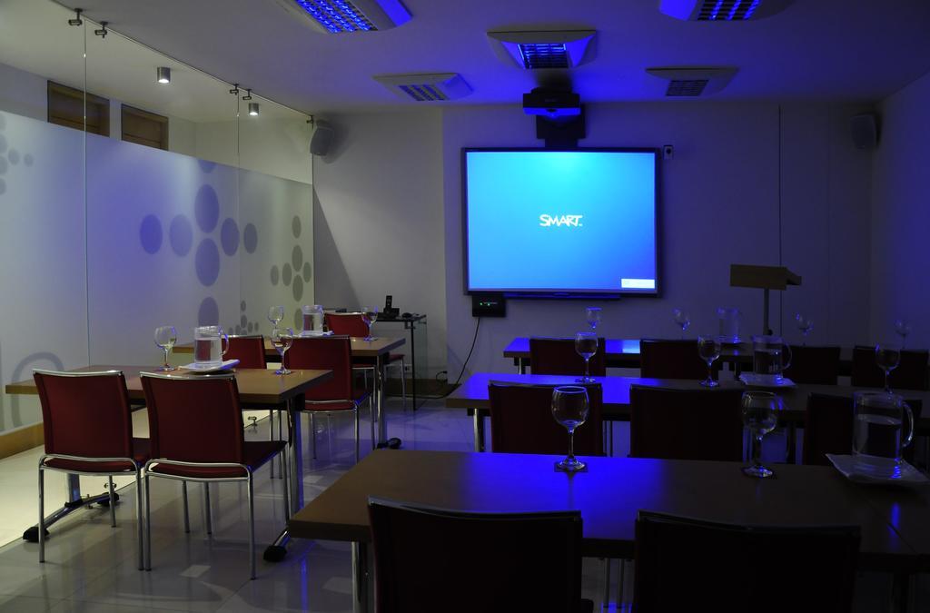Hotel Ofihotel Versalles 4*