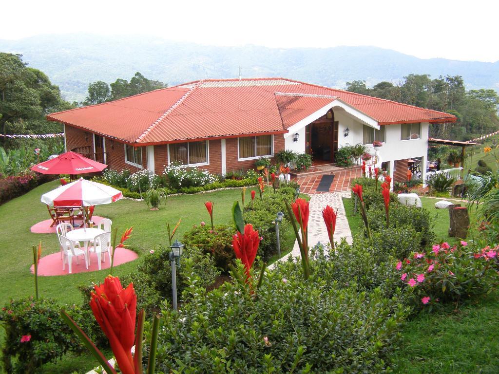 Hotel El Faro Del 18 4*